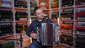 Мелодии Победы на трофейном баяне 1939 года. Владимир Бутусов и салон «Баянист»