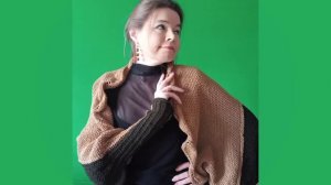 Шарф с рукавами спицами. Кардиган двухцветный.