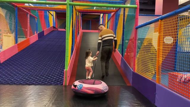 ТОП 3 Места - Куда Сходить С Маленькими Детьми В Санкт-П смотреть онлайн