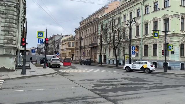 УЕХАЛИ В ПИТЕР С ПОДРУГОЙ | ГУЛЯЕМ ПО ГОРОДУ | ВКУСНО ЕД