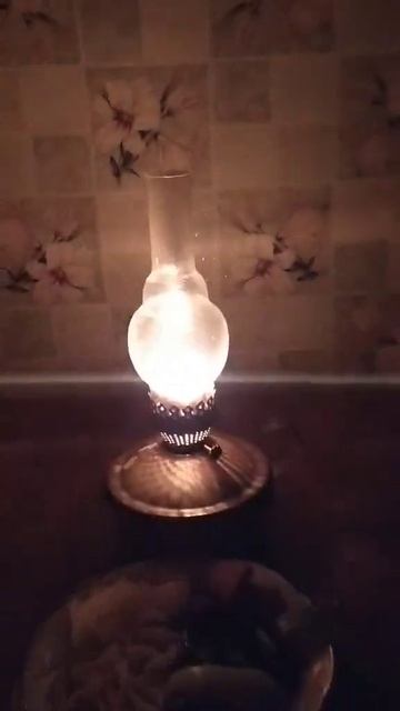 Лампа из СССР.И она таки работает)) смотреть онлайн