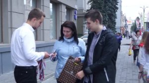 Акция раздачи ленточек триколор