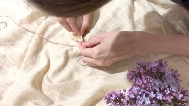 DIY Летняя блузка - сорочка с декоративными кисточками своими руками смотреть онлайн