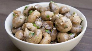 Шампиньоны маринованные. Очень простой и вкусный рецепт.