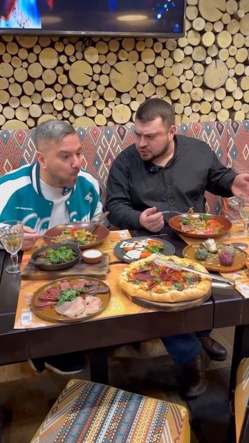 Жестки Пранк друга в ПхалиХинкали?! #юмор #пхалихинкали #салат смотреть онлайн