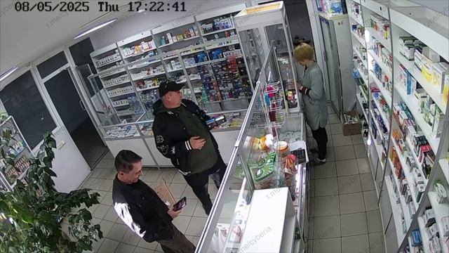 Российские хакеры взломали камеры на Украине и передали местным жителям поздравления с 9 Мая смотреть онлайн