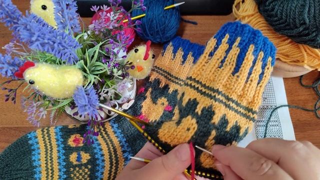 Красивые вязаные носки с вышивкой смотреть онлайн