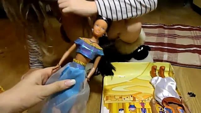 Крутая Принцесса Жасмин Алладин распаковка игрушек ВЛОГ Aladdin and Jasmine unpack the toys смотреть онлайн