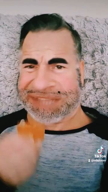 Я хожу на работу, чтобы было что поесть. А ем, чтобы хва? смотреть онлайн