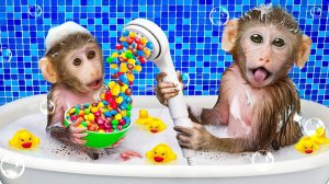 Видео для детей. Обезьянки играют в машинки. Детям