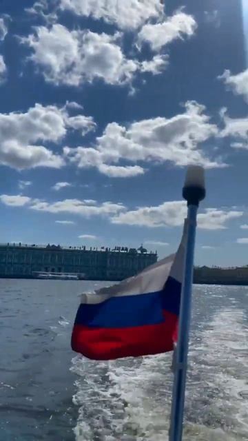 Прогулка по Неве ❤️❤️❤️#этопитер #peterburg#sheep#питер#са смотреть онлайн