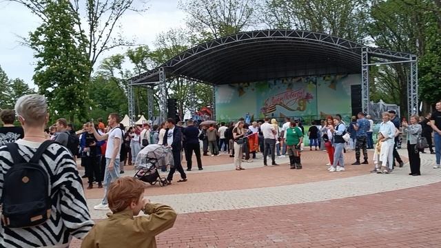 9 Мая 2025.Динская гуляет. смотреть онлайн