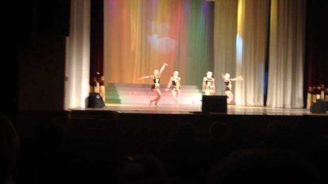 Девочки красиво танцуют "Фантазия" смотреть онлайн