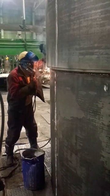 Сварка резервуара #сварщик #welding #сварка #welder #рдс смотреть онлайн