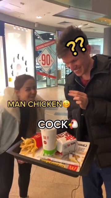 ДАРЮ ПОДНОС ЕДЫ ЗА 3 СЛОВА🍟 #shorts смотреть онлайн