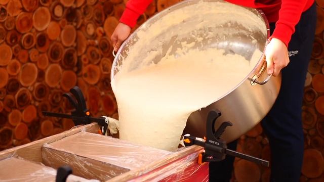 📹 МЫ ПРИГОТОВИЛИ ОГРОМНЫЙ Kinder Chocolate ВЕСОМ В 100 КИЛОГРАММ →
👤 #vanzai →