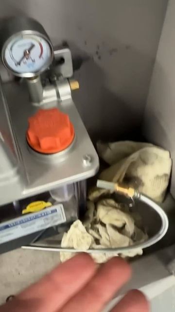 Текут китайские станки #cnc #cncmill #чпу #education #machine #fanuc #manufa смотреть онлайн