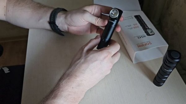 Огляд SOFIRN HS 42, порівняння з SOFIRN HS 40 5000k, переваги та недо