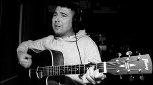 Эту песню знают все!!! / А по темным улицам гуляет дождь