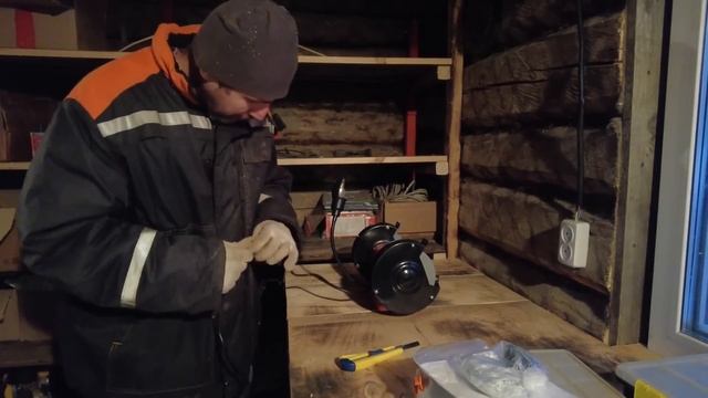 Смастерил мастерскую. Жизнь в деревне после переезда. смотреть онлайн