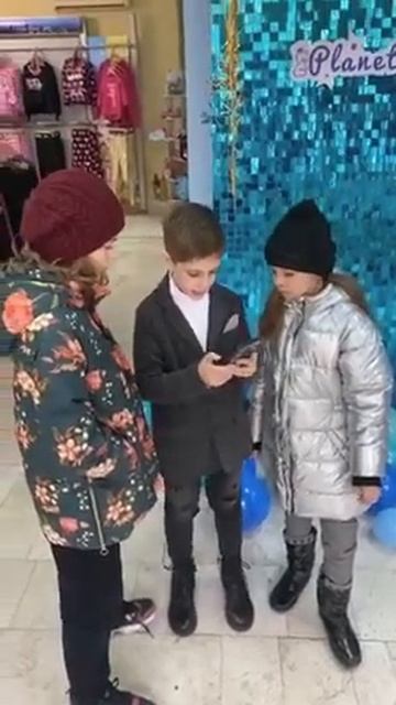 Девчонки просят дать номер телефона😃✌🏻 смотреть онлайн