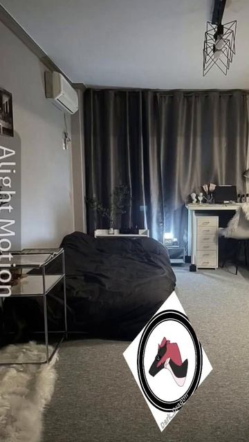 черное существо- это паук, если что... смотреть онлайн