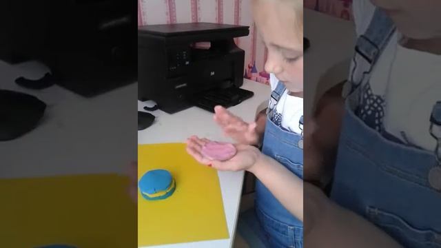 Кинетический песок) Смотреть всем смотреть онлайн