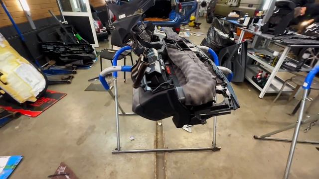 Subaru Forester Шумоизоляция салона арок и торпедо смотреть онлайн