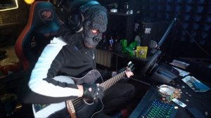 Глад Валакас играет на игратре - Сектор газа Лирика