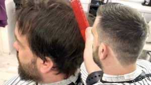 Мужская стрижка машинкой с переходом легко