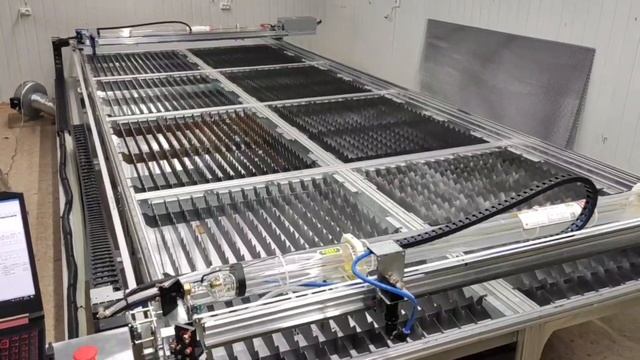 БІЗНЕС З BOT-UA: Великий станок для виготовлення уніформи смотреть онлайн