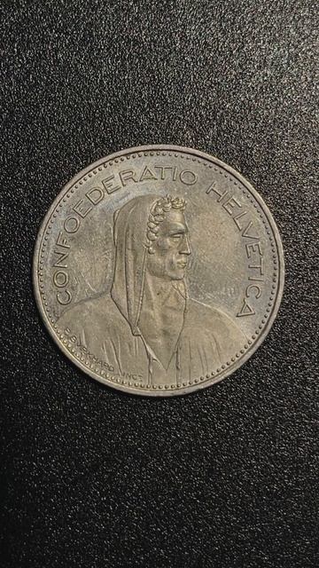 World Coins: 1982 5 Francs Switzerland. смотреть онлайн