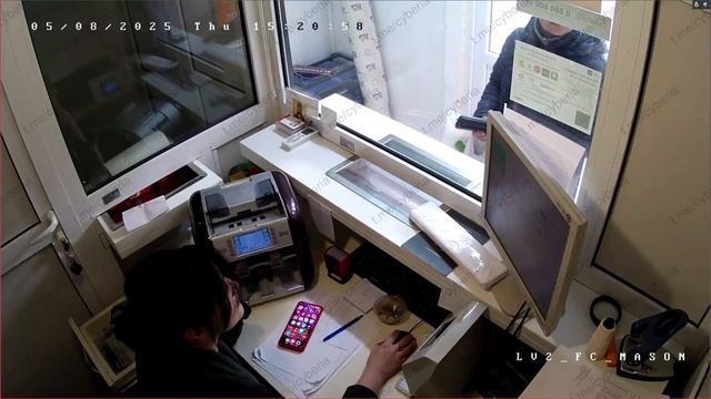 Российские хакеры взломали камеры на Украине и передали местным жителям поздравления с 9 Мая смотреть онлайн