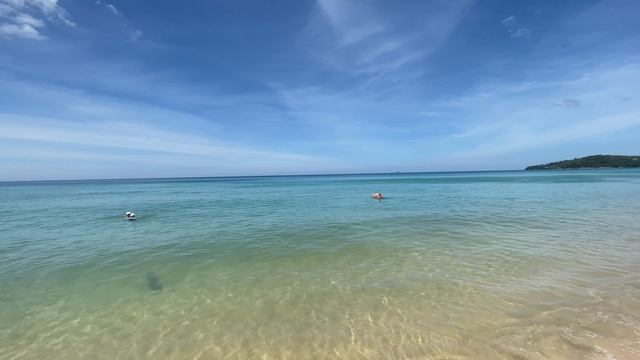 Пляж БангТао в феврале. Пхукет, Таиланд. Bangtao beach in February. Phuket, Thailand. смотреть онлайн