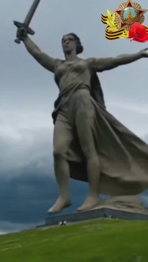 к 80-и летию Великой Победы .Ожившие памятники Европы (муз сопровождение Shaman Встанем)