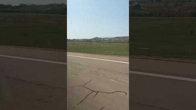 Взлет из Аэропорта Геленджик Take off Gelengzhik airport смотреть онлайн