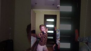 снимаю   видео  с   подругой