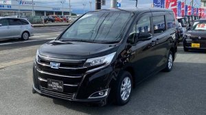 Toyota Noah минивен для всей семьи авто из японии