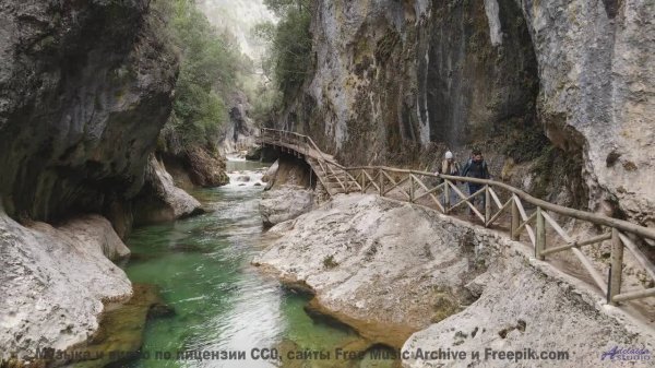 Пейзажи танцуют вместе с этим ритмом - Laughter -- Ketsa -- Light Rising