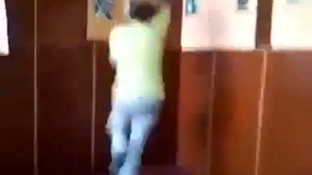 НА ДЕНЬ УЧИТЕЛЯ!!! ПРИКОЛ))) смотреть онлайн