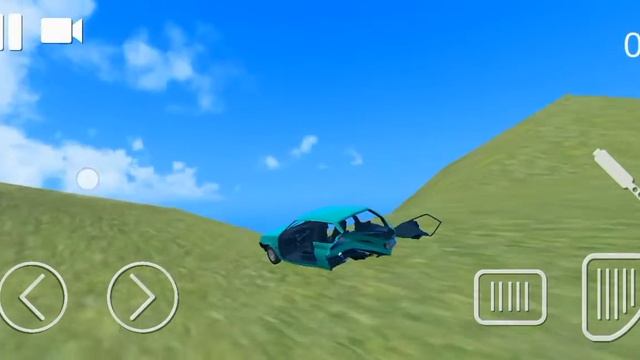 играю в Russian Car Crash (спуск с горы)