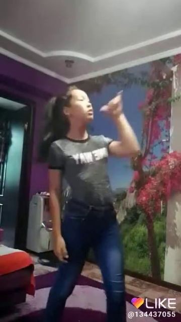 Палец верх если понравилась смотреть онлайн