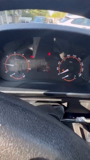 Кому нужна новая Лада нива урбан с салона на халяву ? Е? смотреть онлайн