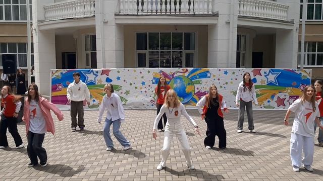 Движение Первых - Будь Первым смотреть онлайн