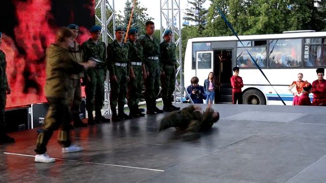 День ВДВ в Уфе. 02.08.2015 г. ПВПО "Александр Невский" смотреть онлайн