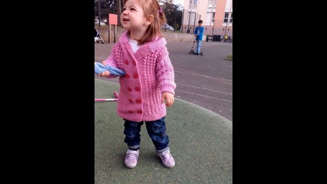 Lucrarile mele.ВЯЗАНИЕ!КРАСИВЫЕ ДЕТСКИЕ ЖИЛЕТКИ/ Вязания для начинающих.knitting PRESENTATION.