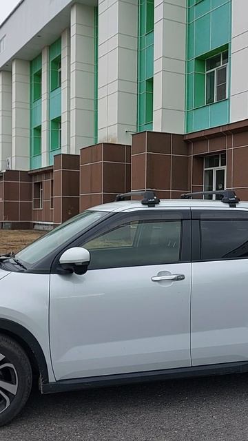 Toyota Raize, он же Daihatsu Rocky и багажник на крышу Lux. Lux-systems.ru