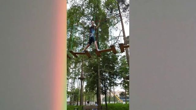 побывал в верёвочном аттракционе в парке Пехорка смотреть онлайн