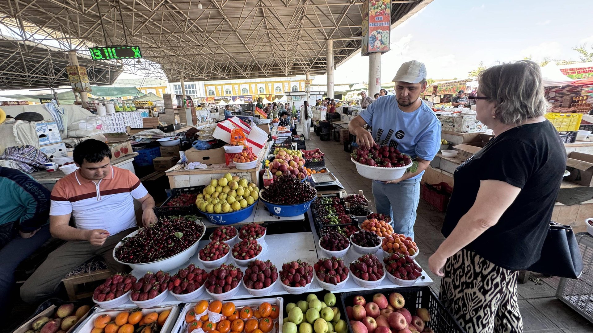 15 МИНГ СУМ КУЛУПНАЙ. УРГАНЧ ДЕХКОН БОЗОР НАРХЛАРИ. URGANCH DEHQON BOZORI