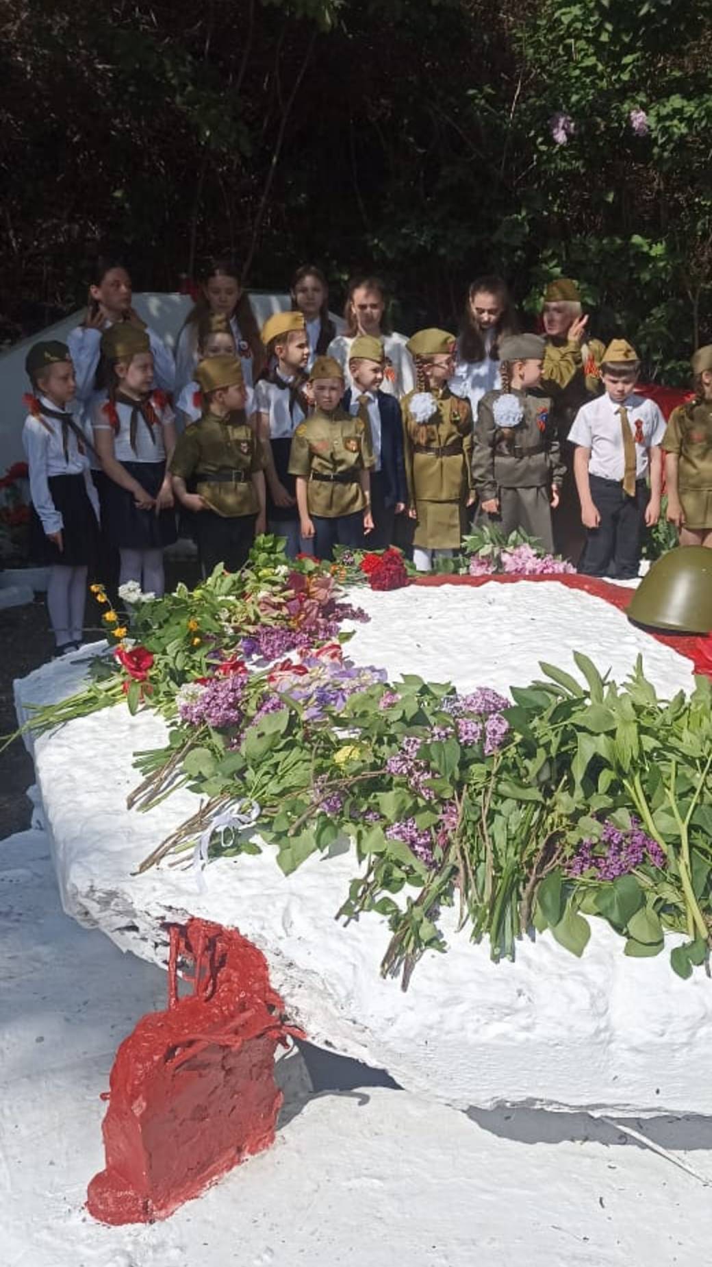 Память жива.